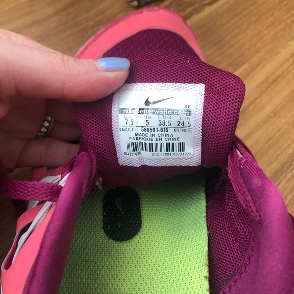 Women's Nike Free 5.0+ Raspberry Running Shoes 7.5 - Picture 8 of 13